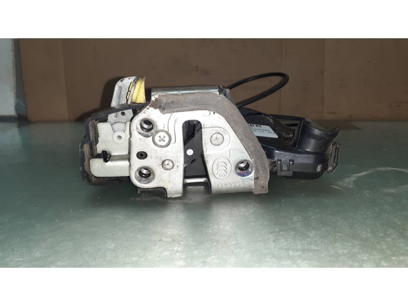 Recambio de cerradura puerta delantera izquierda para suzuki grand vitara jb (jt) 1,9 ltr. ddis jlx-es 5-türig referencia OEM IA