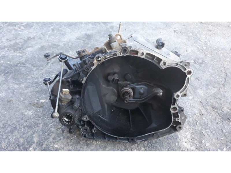 Recambio de caja cambios para peugeot 206 berlina xn referencia OEM IAM 20DL22  5 VELOCIDADES