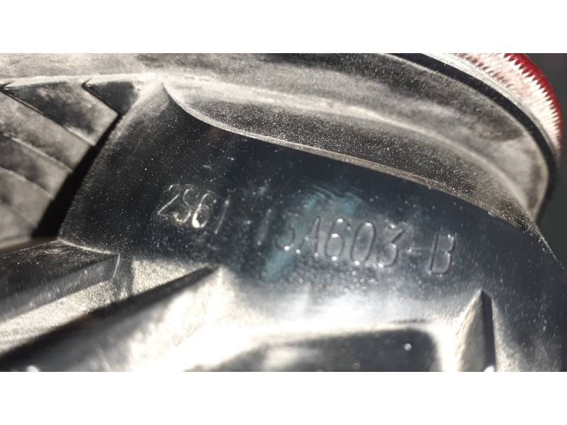 Recambio de piloto trasero izquierdo para ford fiesta (cbk) ambiente referencia OEM IAM 2S6113A603B  