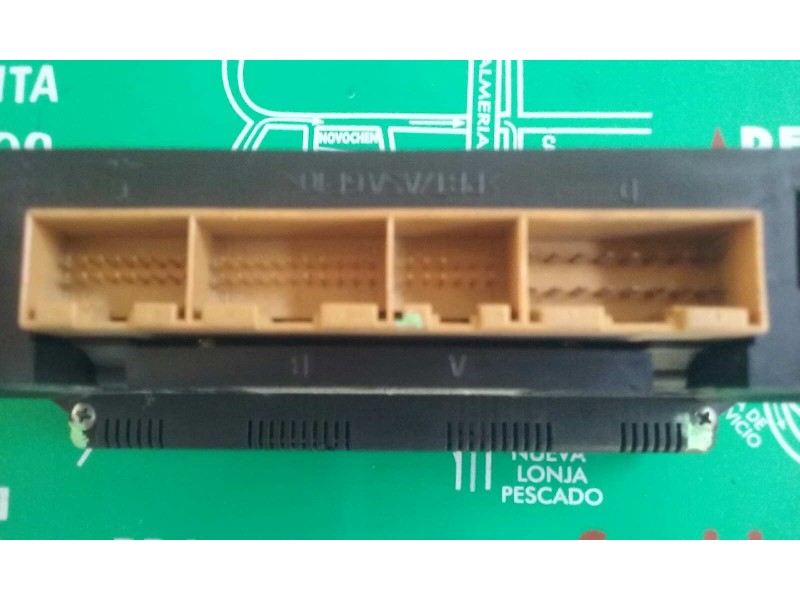 Recambio de mando climatizador para audi a4 berlina (b5) 1.9 tdi referencia OEM IAM 8L0820043D 5HB007608-04 HELLA