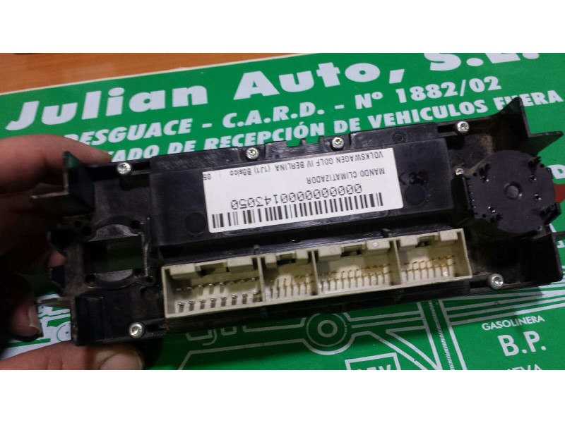 Recambio de mando climatizador para volkswagen golf iv berlina (1j1) básico referencia OEM IAM   CLIMATRONIC