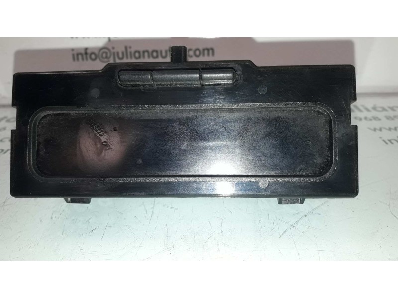 Recambio de pantalla multifuncion para renault megane ii classic berlina expression referencia OEM IAM 8200107839 NS20582475 SAG