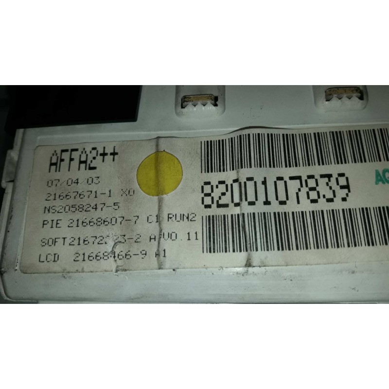 Recambio de pantalla multifuncion para renault megane ii classic berlina expression referencia OEM IAM 8200107839 NS20582475 SAG