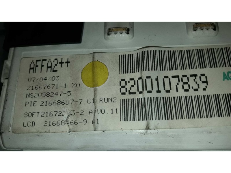 Recambio de pantalla multifuncion para renault megane ii classic berlina expression referencia OEM IAM 8200107839 NS20582475 SAG