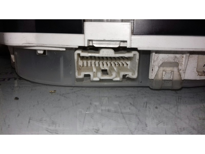 Recambio de cuadro instrumentos para mazda 6 berlina (gg) 2.0 crtd 120 active (4-ptas.) referencia OEM IAM JGGJ6WC  