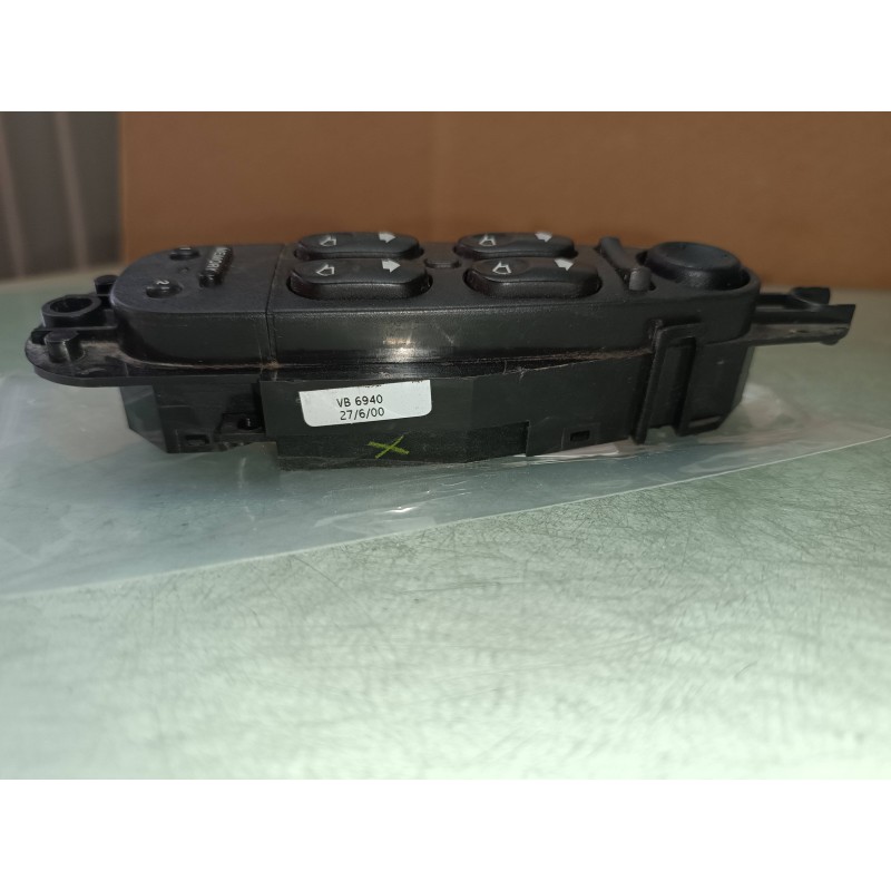 Recambio de mando elevalunas delantero izquierdo para jaguar s-type 3.0 v6 referencia OEM IAM VB6940 AMARILLO CONECTOR 13 + 13 P