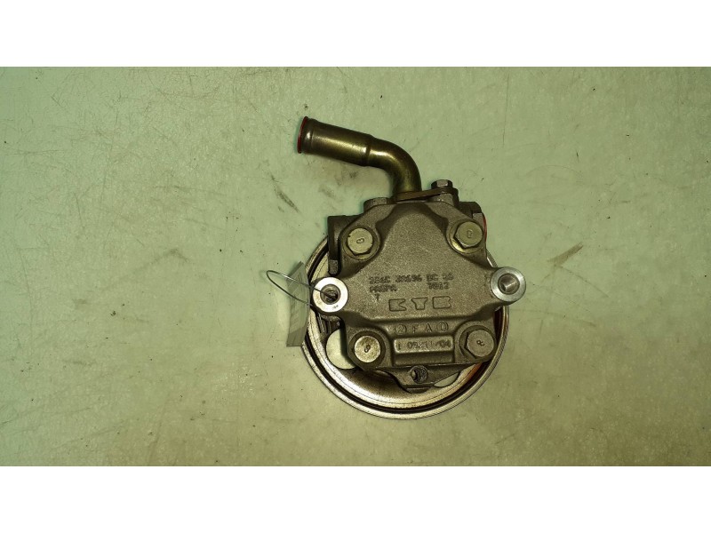 Recambio de bomba direccion para ford fiesta (cbk) ambiente referencia OEM IAM 2S6C3A696DC AASPA 2S6C3A696