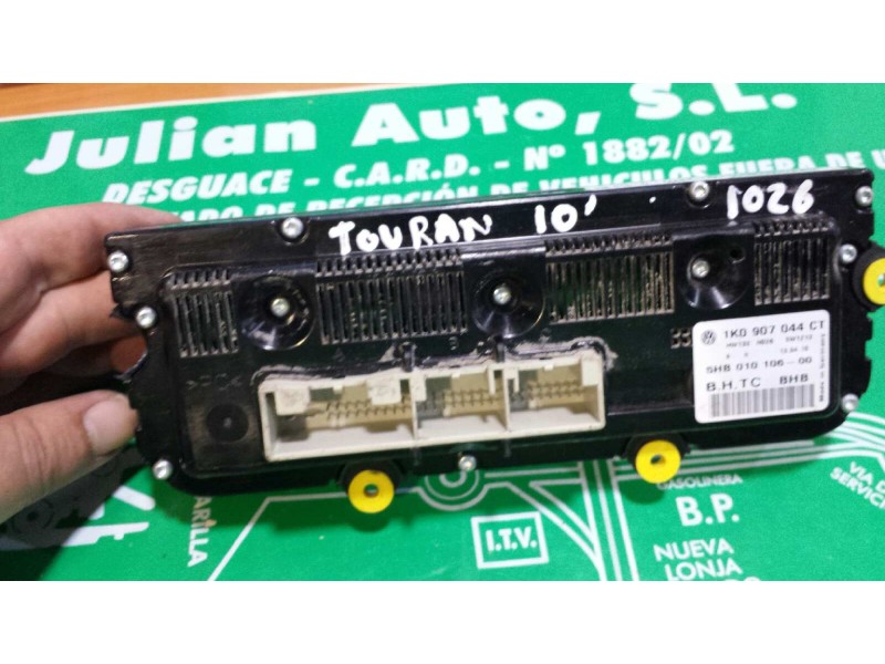 Recambio de mando climatizador para volkswagen touran (1t2) advance bluemotion referencia OEM IAM 1K0907044CT 5HB010106-00 BHTC