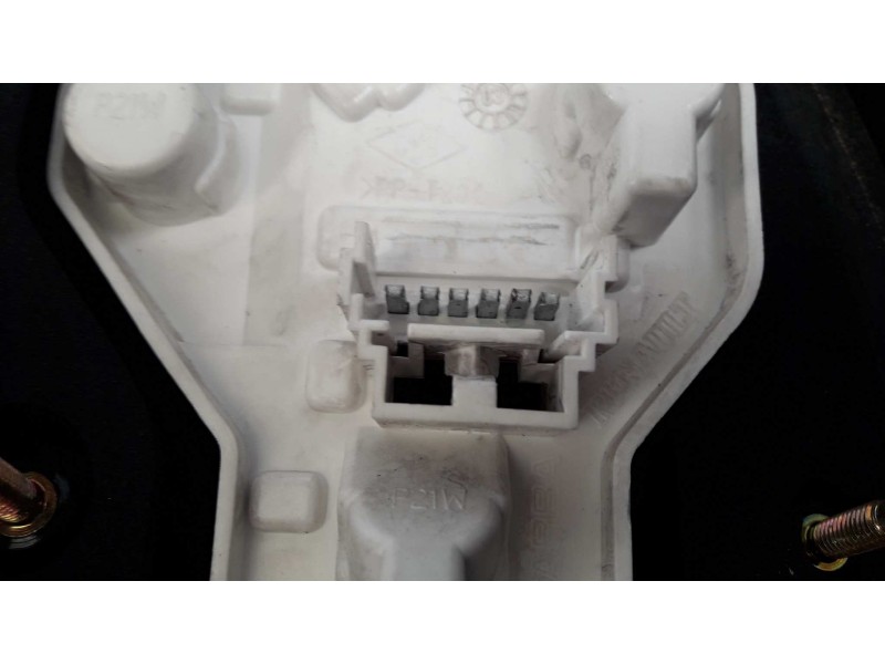 Recambio de piloto trasero izquierdo para renault megane ii classic berlina expression referencia OEM IAM   