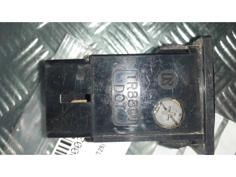 Recambio de interruptor para toyota avensis berlina (t25) 2.0 d4-d executive sedán (4-ptas) referencia OEM IAM TR8801 5481S4N TR