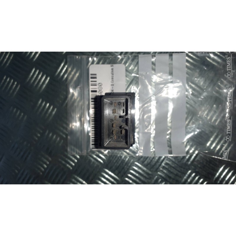Recambio de interruptor para toyota avensis berlina (t25) 2.0 d4-d executive sedán (4-ptas) referencia OEM IAM TR8801 5481S4N TR