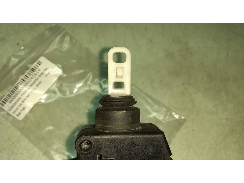 Recambio de cerradura puerta trasera derecha para volvo s40 berlina 1.9 d+ (85kw) referencia OEM IAM   VERDE