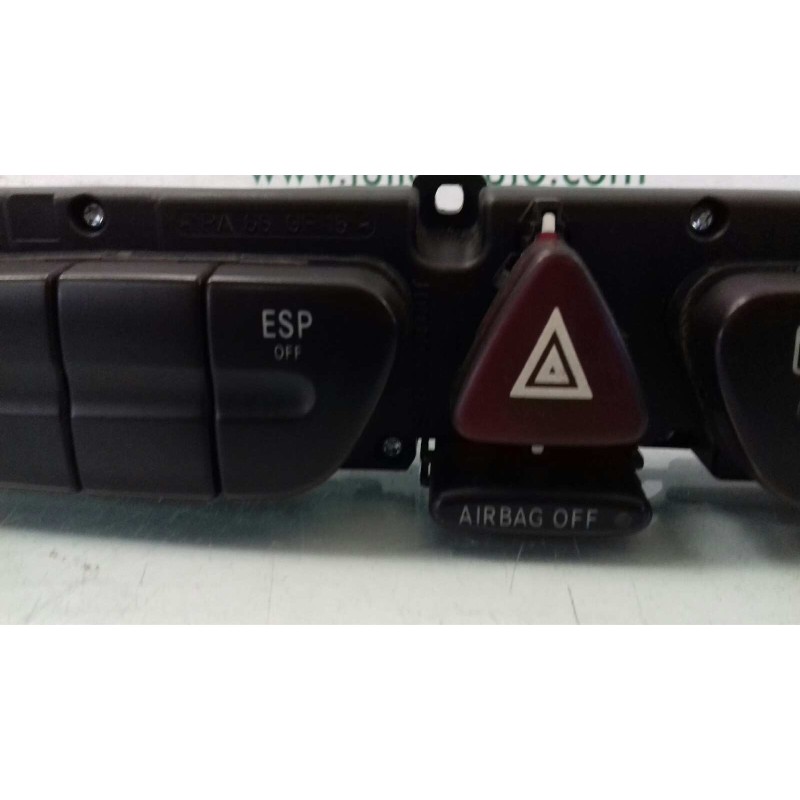 Recambio de warning para mercedes-benz clase c (w203) berlina 180 (203.035) referencia OEM IAM A2038214658 3306010200 BLOQUEO