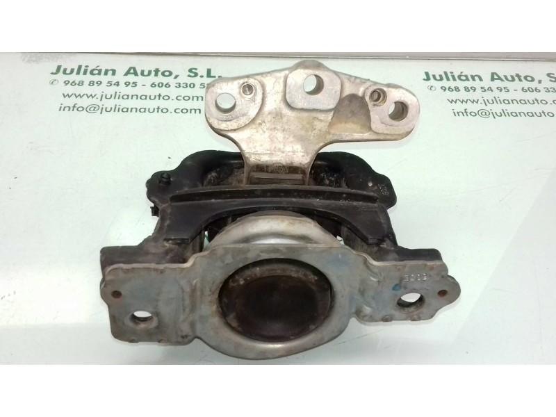 Recambio de soporte motor derecho para peugeot 207 x-line referencia OEM IAM 9654568180  