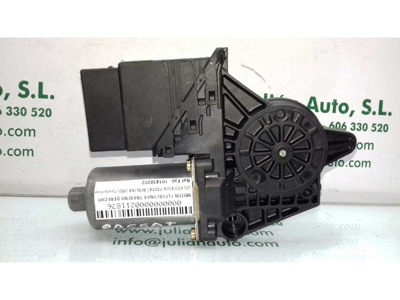 Recambio de motor elevalunas trasero derecho para volkswagen passat berlina (3b2) comfortline referencia OEM IAM 101438202 01308