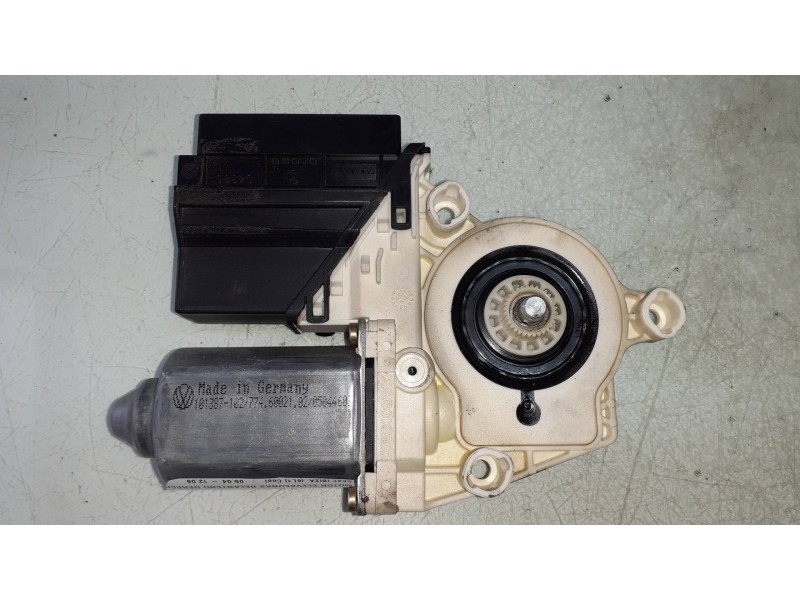 Recambio de motor elevalunas delantero derecho para seat ibiza (6l1) cool referencia OEM IAM 6Q2959802A 104379101 05074100