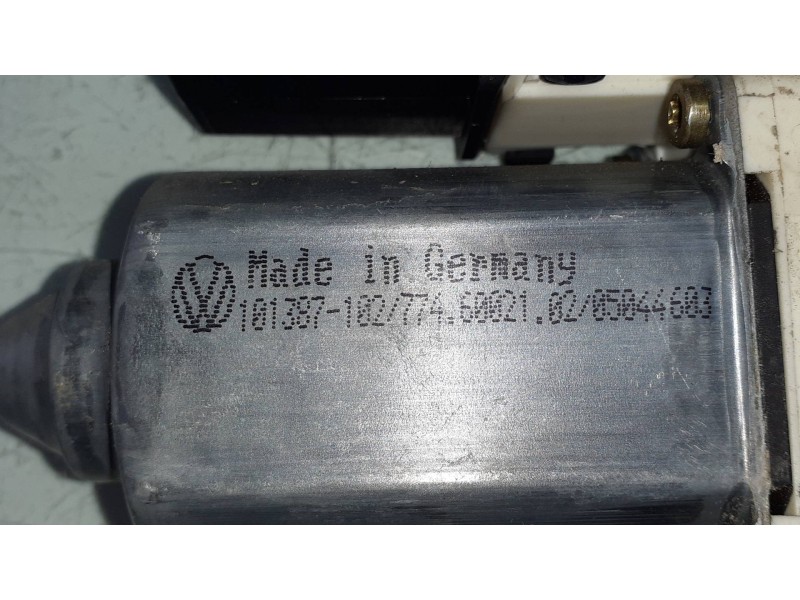 Recambio de motor elevalunas delantero derecho para seat ibiza (6l1) cool referencia OEM IAM 6Q2959802A 104379101 05074100