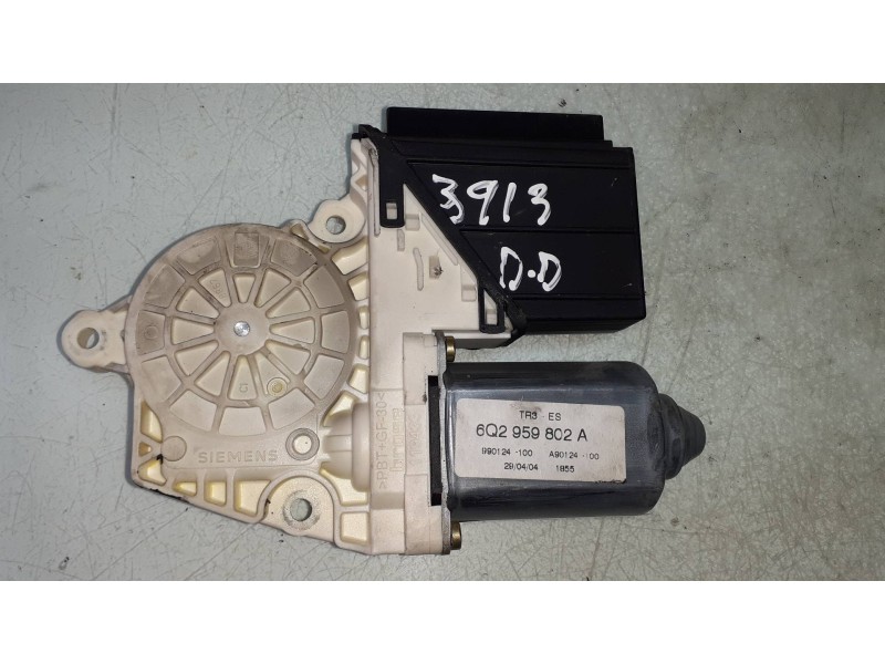 Recambio de motor elevalunas delantero derecho para seat ibiza (6l1) cool referencia OEM IAM 6Q2959802A 104379101 05074100