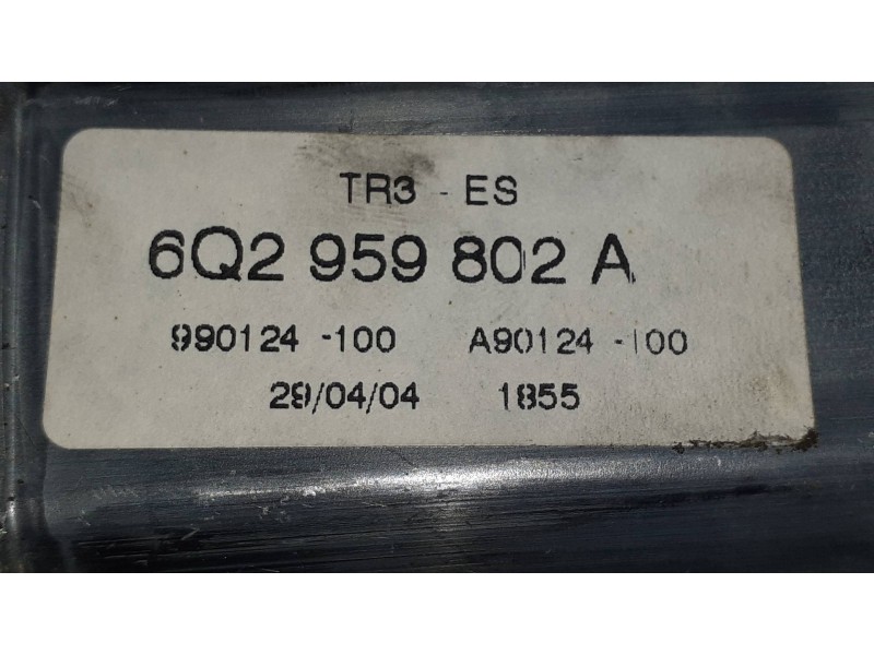 Recambio de motor elevalunas delantero derecho para seat ibiza (6l1) cool referencia OEM IAM 6Q2959802A 104379101 05074100