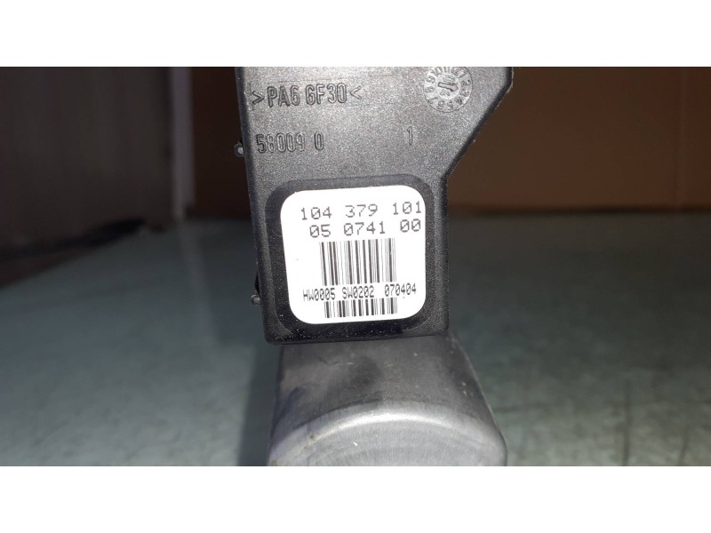 Recambio de motor elevalunas delantero derecho para seat ibiza (6l1) cool referencia OEM IAM 6Q2959802A 104379101 05074100