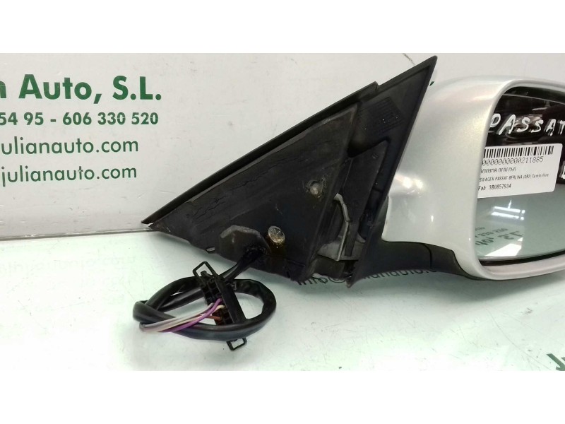 Recambio de retrovisor derecho para volkswagen passat berlina (3b2) comfortline referencia OEM IAM 3B0857934  ELECTRICO