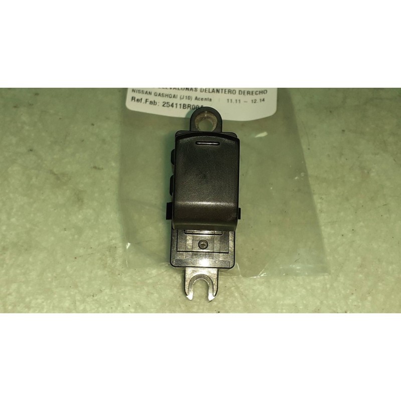 Recambio de mando elevalunas delantero derecho para nissan qashqai (j10) acenta referencia OEM IAM 25411BR00A CONECTOR 5 PINES 