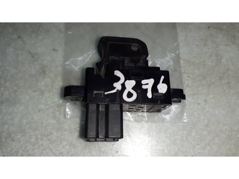 Recambio de mando elevalunas delantero derecho para nissan qashqai (j10) acenta referencia OEM IAM 25411BR00A CONECTOR 5 PINES 