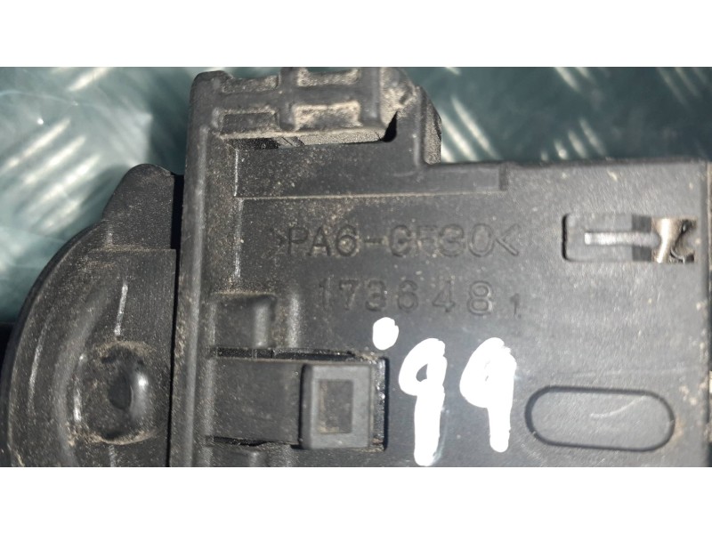 Recambio de mando luces para toyota yaris (ncp1/nlp1/scp1) 1.4 d-4d expo referencia OEM IAM 173648  