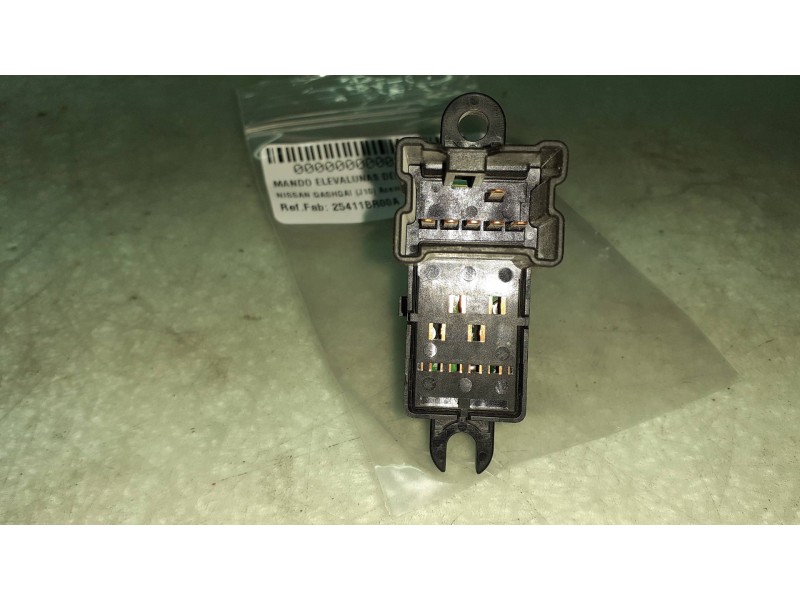 Recambio de mando elevalunas delantero derecho para nissan qashqai (j10) acenta referencia OEM IAM 25411BR00A CONECTOR 5 PINES 