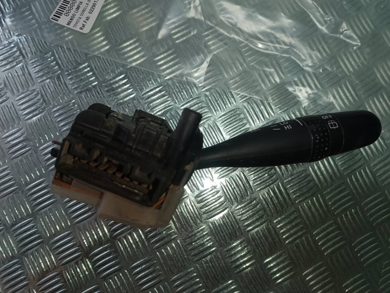 Recambio de mando limpia para toyota corolla (e12) 1.6 linea luna berlina referencia OEM IAM 02290173738 173738 173647