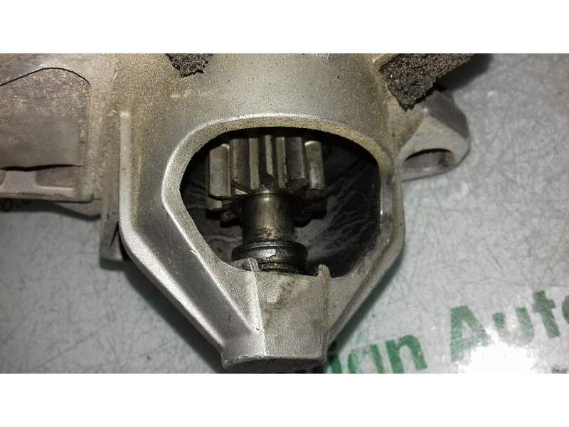 Recambio de motor arranque para renault megane iii berlina 5 p dynamique referencia OEM IAM 233009161R 3A70459AM VALEO