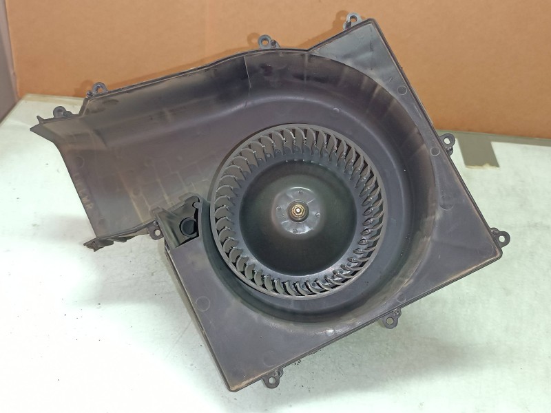 Recambio de ventilador calefaccion para nissan primera berlina (p12) acenta referencia OEM IAM 27200AV617  