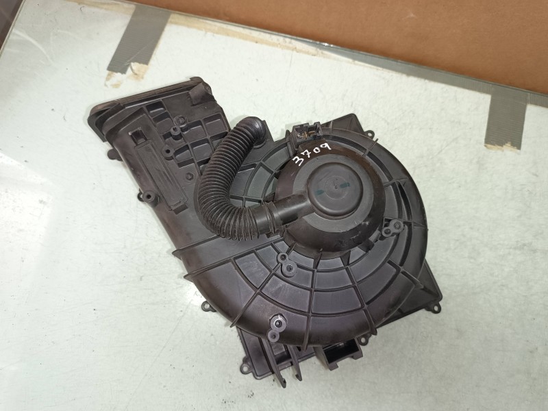 Recambio de ventilador calefaccion para nissan primera berlina (p12) acenta referencia OEM IAM 27200AV617  