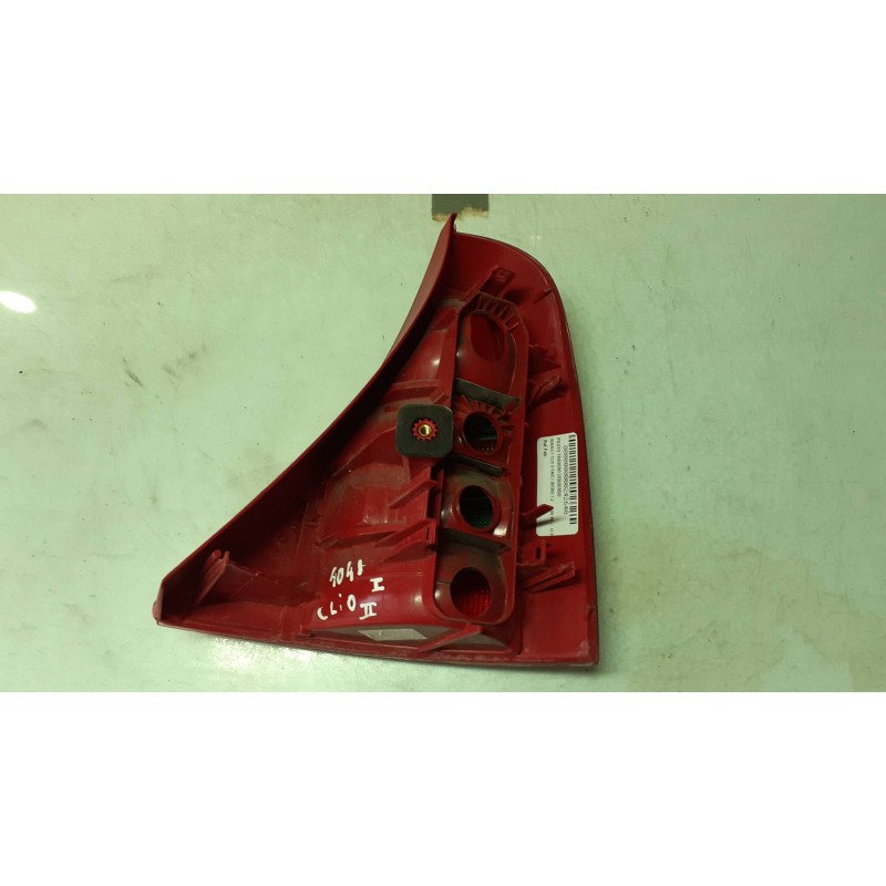 Recambio de piloto trasero izquierdo para renault clio ii fase i (b/cbo) 1.2 referencia OEM IAM   VALEO