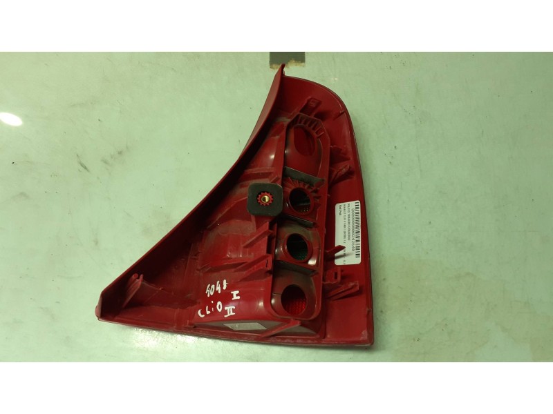 Recambio de piloto trasero izquierdo para renault clio ii fase i (b/cbo) 1.2 referencia OEM IAM   VALEO