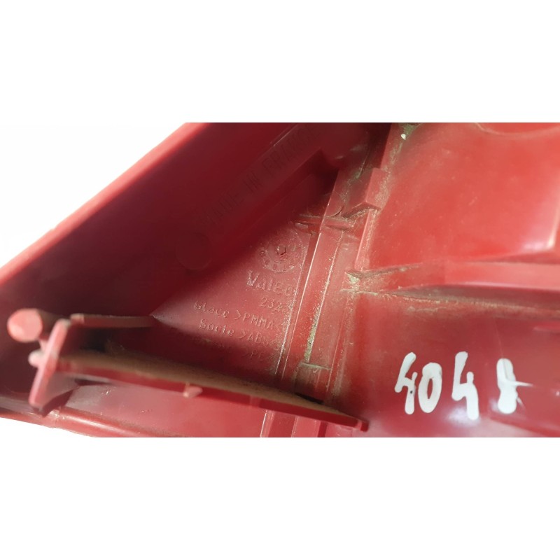 Recambio de piloto trasero izquierdo para renault clio ii fase i (b/cbo) 1.2 referencia OEM IAM   VALEO