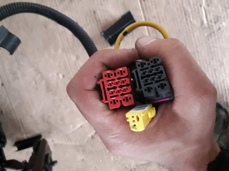 Recambio de juego asientos completo para audi a6 berlina (4f2) 3.0 tdi quattro (171kw) referencia OEM IAM PIELYANTE  