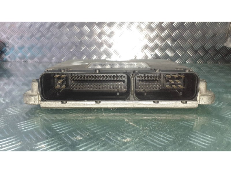 Recambio de centralita motor uce para skoda fabia (6y2/6y3) elegance referencia OEM IAM 6160048917 036903034BK MAGNETI MARELLI