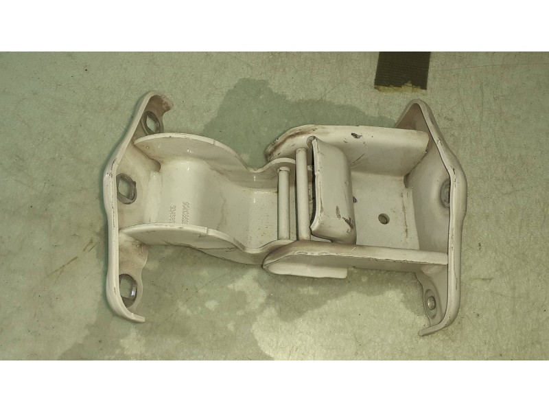 Recambio de retenedor puerta para renault trafic furgón l1h1 2,7t referencia OEM IAM 904005453R 93458937 BISAGRA TRASERA