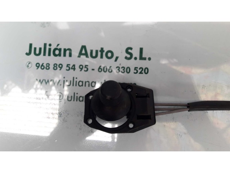 Recambio de retrovisor derecho para seat cordoba berlina (6l2) stella referencia OEM IAM 836194  MANUAL