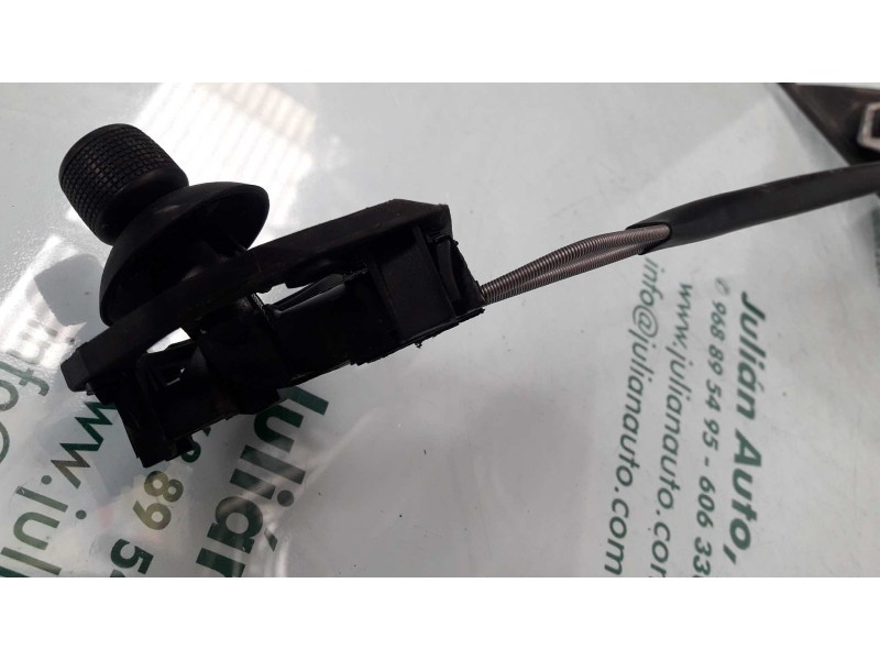 Recambio de retrovisor izquierdo para seat cordoba berlina (6l2) stella referencia OEM IAM 836193  MANUAL