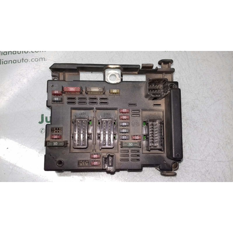 Recambio de caja reles / fusibles para peugeot 307 (s1) xr referencia OEM IAM 9643538180 BSM B2 DELPHI