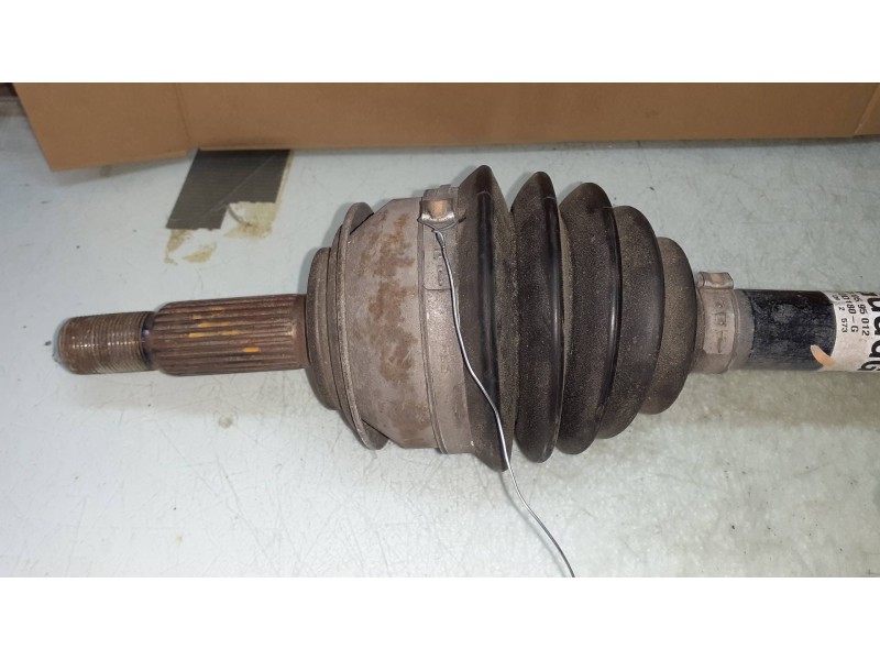 Recambio de transmision delantera derecha para toyota yaris live referencia OEM IAM 8250130595012 43410D180G 