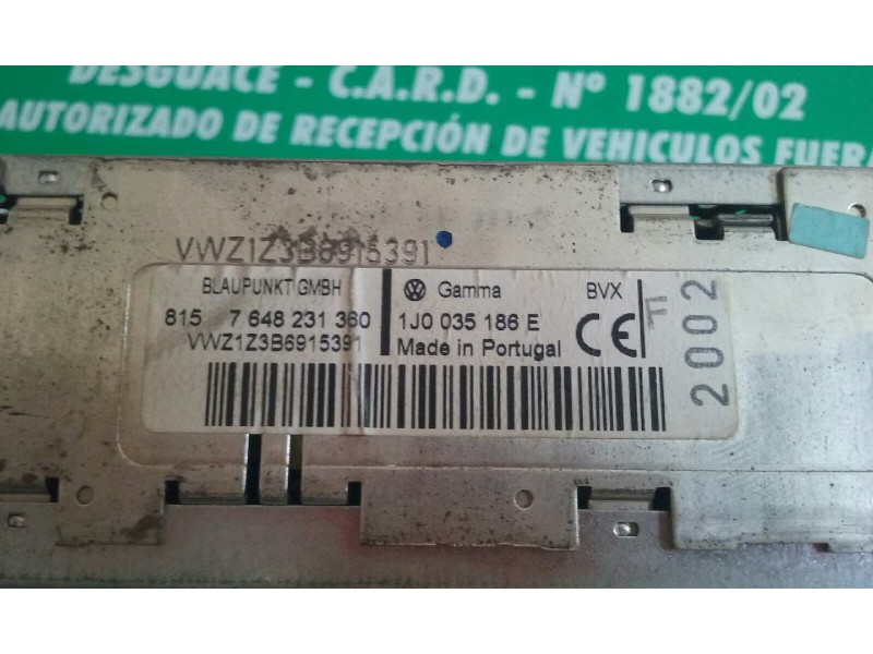 Recambio de sistema audio / radio cd para volkswagen passat berlina (3b3) referencia OEM IAM 1J0035186E  BLAUPUNKT