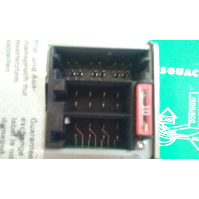 Recambio de sistema audio / radio cd para seat ibiza (6l1) fresh referencia OEM IAM 6L0035186C ALANA MP3 GRUNDIG