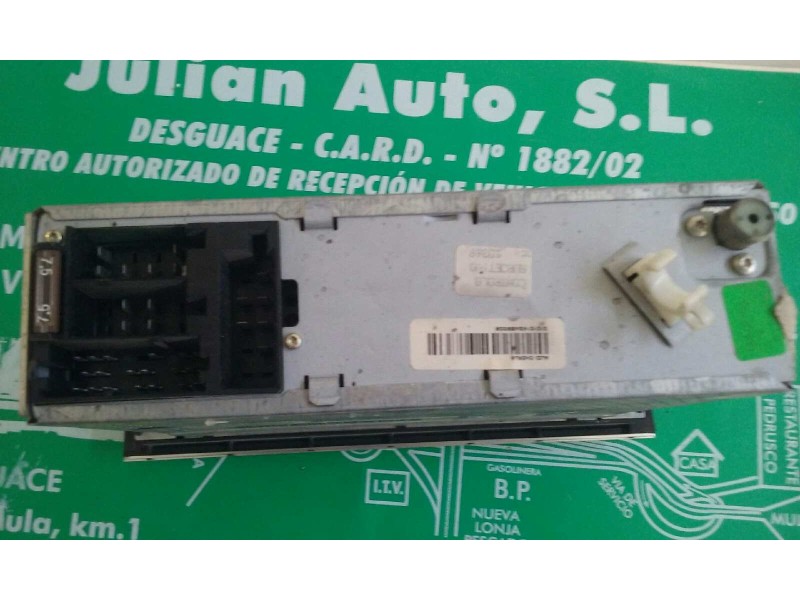 Recambio de sistema audio / radio cd para audi a4 avant (8e) 1.9 tdi (96kw) referencia OEM IAM 8E0035152 CHORUS GRUNDIG