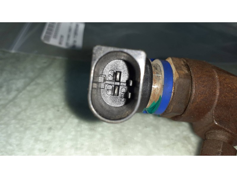 Recambio de inyector para ford tourneo connect (tc7) kombi b. corta (2006) referencia OEM IAM 7T1Q9F593AB ADQTL 