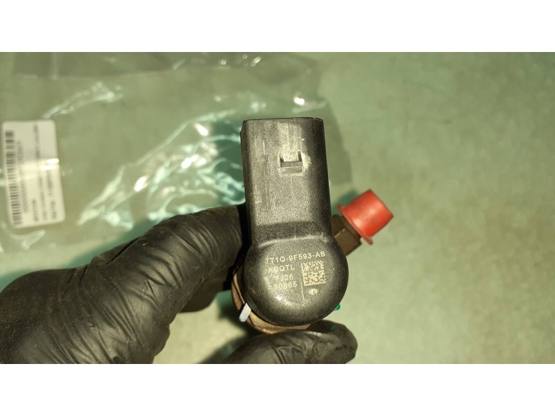 Recambio de inyector para ford tourneo connect (tc7) kombi b. corta (2006) referencia OEM IAM 7T1Q9F593AB ADQTL 