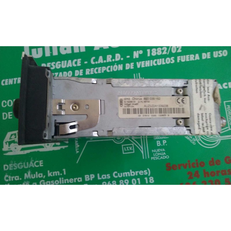Recambio de sistema audio / radio cd para audi a4 avant (8e) 1.9 tdi (96kw) referencia OEM IAM 8E0035152 CHORUS GRUNDIG