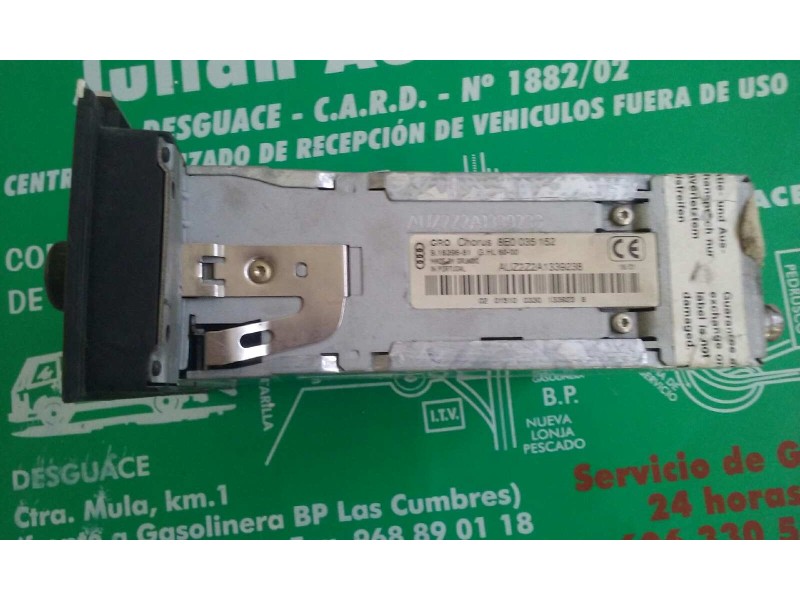 Recambio de sistema audio / radio cd para audi a4 avant (8e) 1.9 tdi (96kw) referencia OEM IAM 8E0035152 CHORUS GRUNDIG